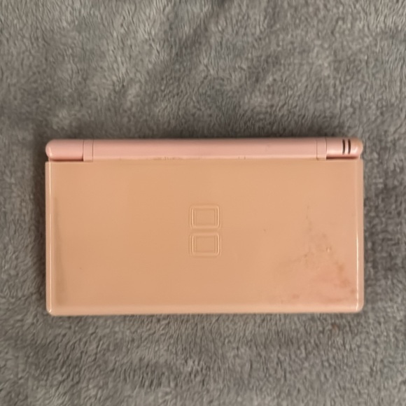 *SUPER RARE* 2007 Nintendo DS Lite pastel pink. Authentic. - Picture 3 of 4